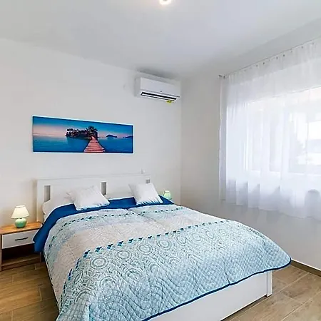 Menorca Family מלון קסזטלי
